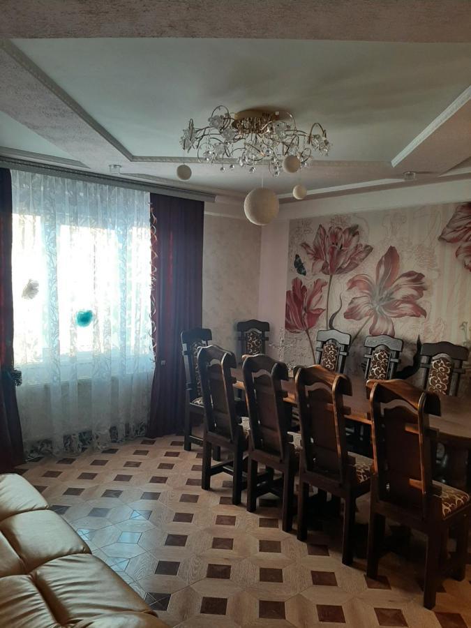 У Ані Lazeshchyna Exterior foto